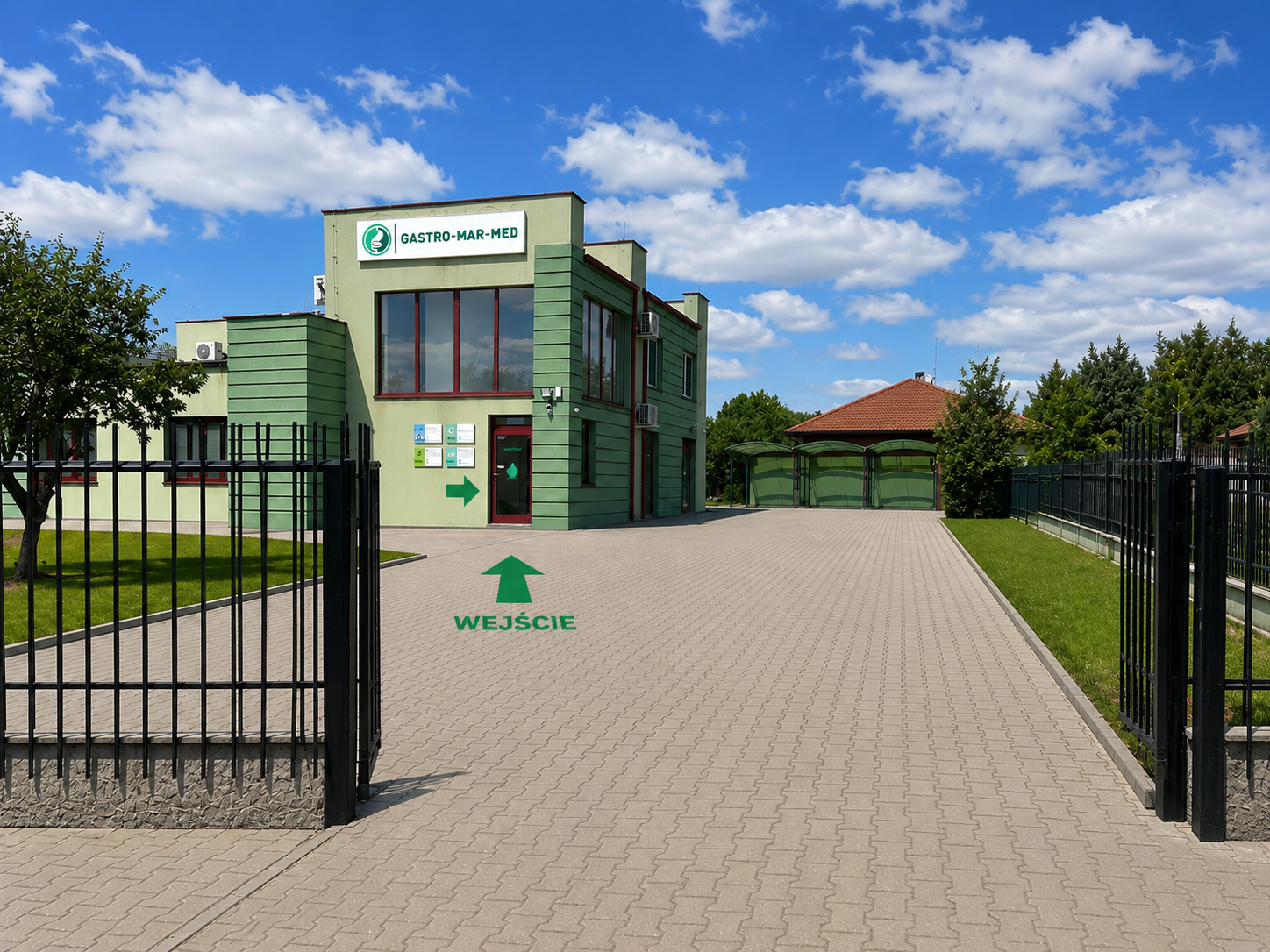 Wejście do GASTRO-MAR-MED od ul. Dworcowej